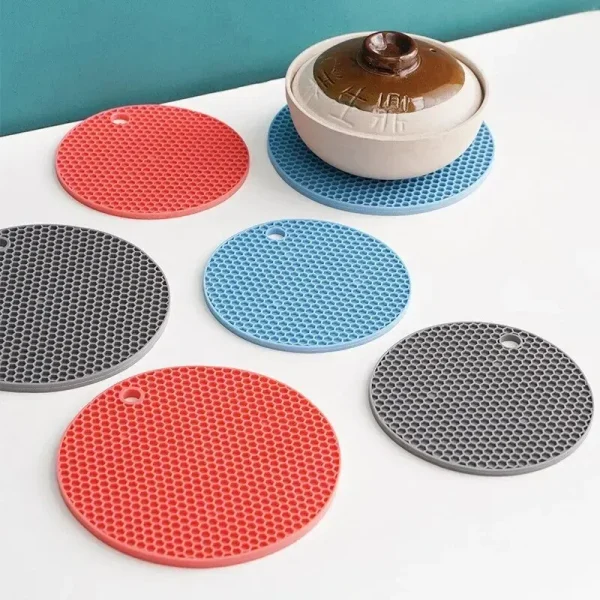 Heat-Resistant Silicone Mat – Non-Slip Pot Holder and Drink Coaster